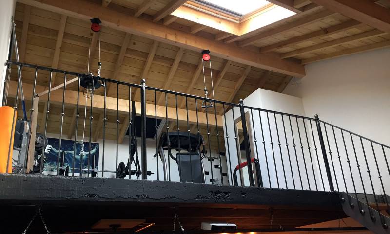 escalierRéalisation d'un escalier bistro sur-mesure en région Lyonnaise