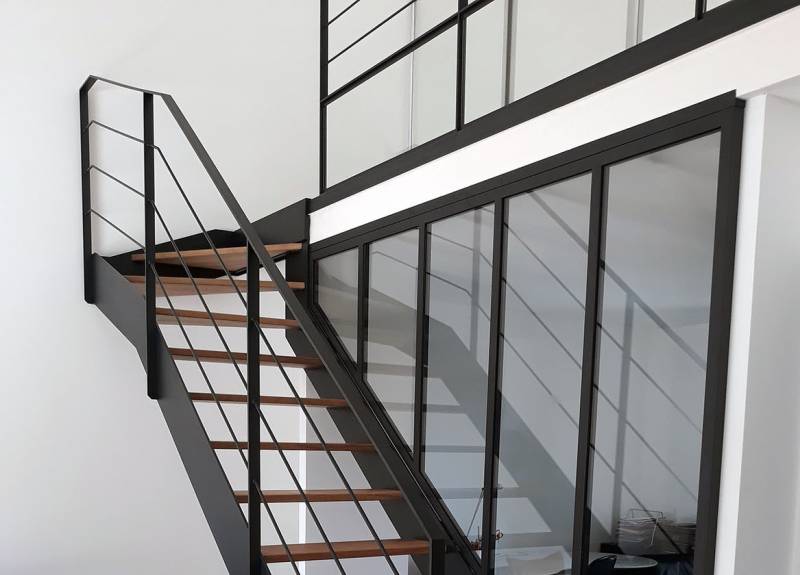 Idée d'escalier sur-mesure décoration cage d'escalier