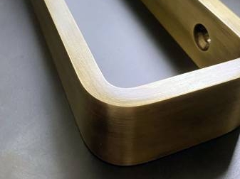 sociétée spécialisé en conception de plan de travail en laiton sur mesure à champagne aux mont d'or et alentours