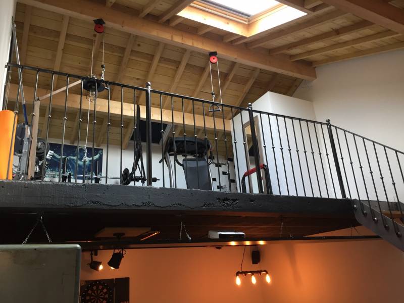 ESCALIER BISTROT LYON METAL