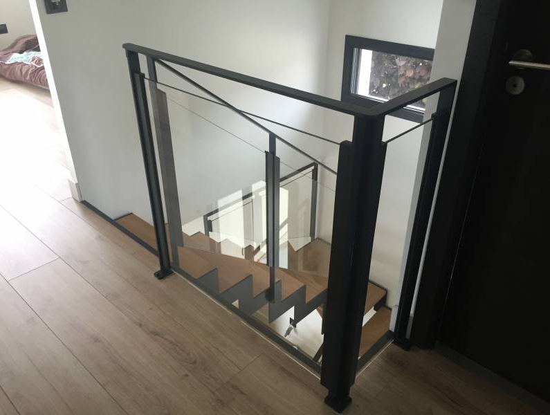 escalier 2/4 tournant metal & bois lyon metal