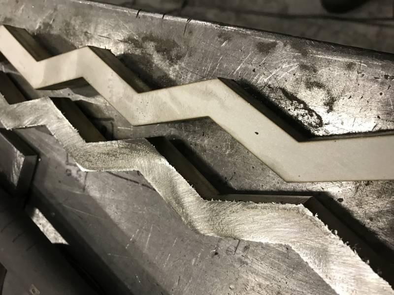 TRINGLE EN INOX POLI MIROIR