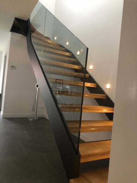 escalier métal verre prés de Lyon