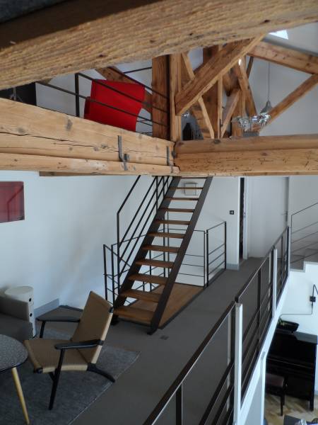 ou acheté un escalier sur-mesure à Saint-Bonnet-De-Mure et près de lyon