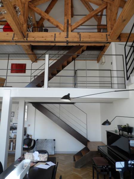 prix d'un escalier design sur-mesure près de lyon et sa région