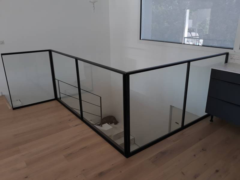 GARDE CORPS ACIER / VERRE LYONMETAL
