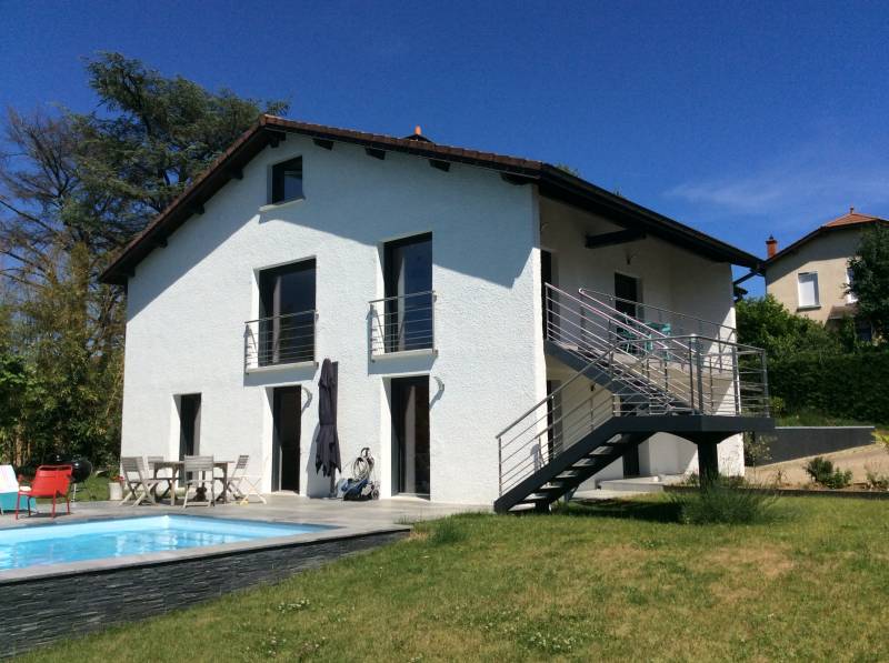 Escalier métallique extérieur avec garde corps inox a caluire