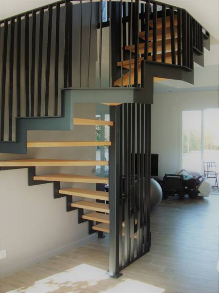escalier demi-tournant marche bois pres de lyon